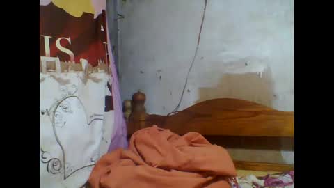 Snapshot of littleyanah chatting on September 2025 03:00:01 AM yanah online show from September 2025 03:00:01 AM