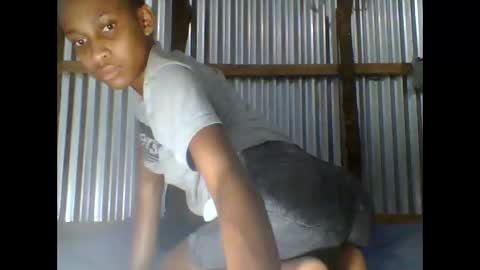 Snapshot of littleyanah chatting on October 2025 08:05:01 PM yanah online show from October 2025 08:05:01 PM