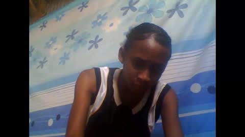 Snapshot of littleyanah chatting on October 2025 10:27:01 AM yanah online show from October 2025 10:27:01 AM