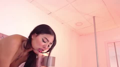 Snapshot of liv20_ chatting on October 2025 04:16:01 PM Nicky online show from October 2025 04:16:01 PM