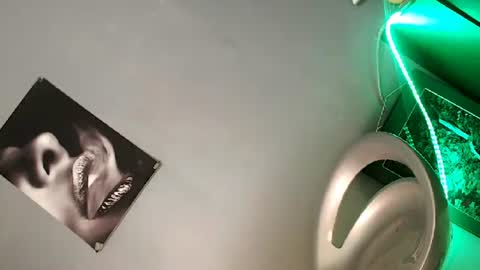 Snapshot of live_in_lover28 chatting on October 2025 10:21:02 PM Tasha Carter online show from October 2025 10:21:02 PM