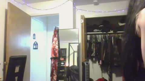 Snapshot of livmirage chatting on January 2025 10:56:01 PM Liv Mirage online show from January 2025 10:56:01 PM