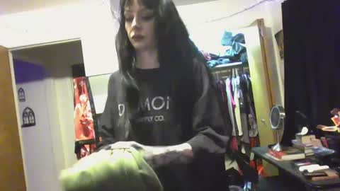 Snapshot of livmirage chatting on January 2025 02:36:01 AM Liv Mirage online show from January 2025 02:36:01 AM