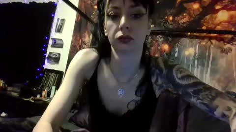 Snapshot of livmirage chatting on February 2025 12:06:02 PM Liv Mirage online show from February 2025 12:06:02 PM