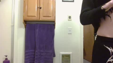 Snapshot of livmirage chatting on February 2025 01:35:01 AM Liv Mirage online show from February 2025 01:35:01 AM