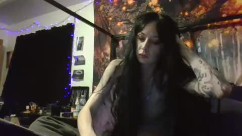 Snapshot of livmirage chatting on February 2025 04:25:01 AM Liv Mirage online show from February 2025 04:25:01 AM