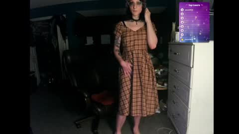 Snapshot of livolioyo chatting on December 2024 02:10:01 PM Livolio online show from December 2024 02:10:01 PM