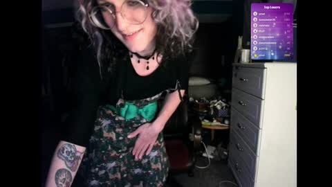 Snapshot of livolioyo chatting on December 2024 09:39:02 PM Livolio online show from December 2024 09:39:02 PM