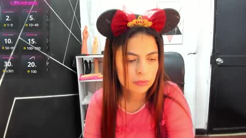 Liz 3 online show from October 2025 01:54:01 PM