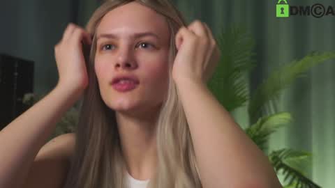 Sunnheart online show from December 2024 04:30:01 PM