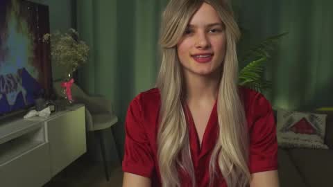 Sunnheart online show from February 2025 05:27:01 PM