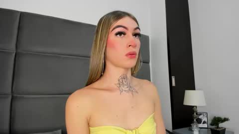 lizz_luna online show from September 2025 02:33:02 PM