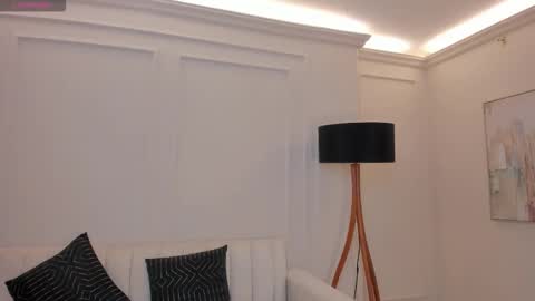 Snapshot of lizzhamilton_ chatting on October 2025 06:40:01 PM Lizzi online show from October 2025 06:40:01 PM