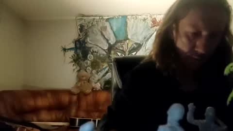 lkonig504475 online show from October 2025 10:32:02 PM