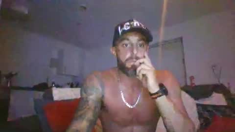 Leon online show from October 2025 10:40:02 PM