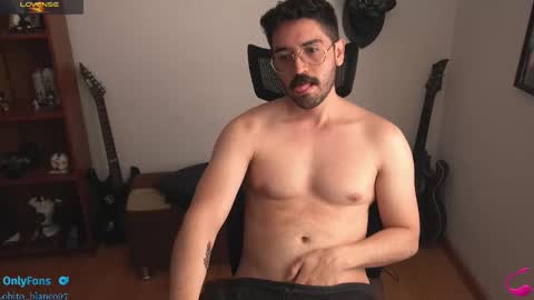 Lobito blanco Thefckingwolf main account online show from October 2025 04:15:02 PM