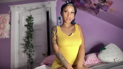 Snapshot of locsoffun chatting on December 2024 11:50:02 PM Dashaa online show from December 2024 11:50:02 PM