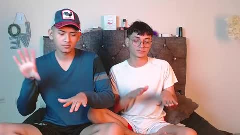 logan_willyams_ online show from September 2025 09:30:01 PM