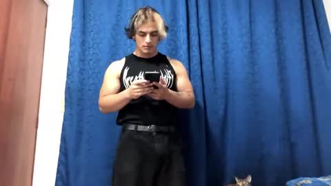 Logan online show from December 2024 04:22:02 AM