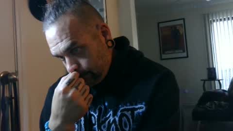 Snapshot of loganreaves69 chatting on December 2024 04:26:01 PM Logan Reaves online show from December 2024 04:26:01 PM