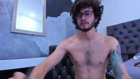 Loggan online show from December 2024 12:30:02 AM