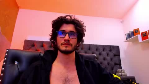 Loggan online show from December 2024 02:05:01 AM
