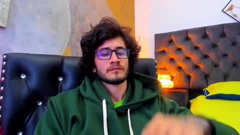 Loggan online show from December 2024 01:39:02 AM