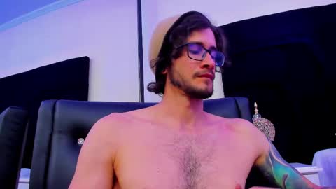 Loggan online show from January 2025 11:22:02 PM