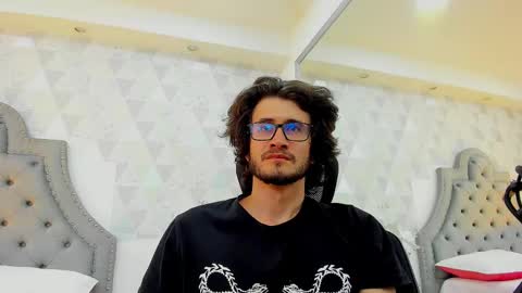 Loggan online show from January 2025 08:29:01 AM