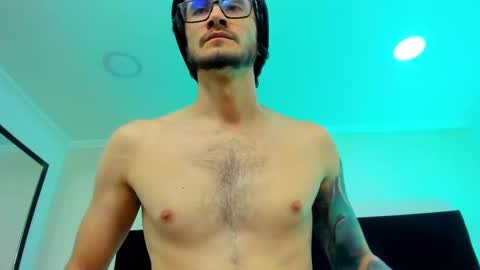 Loggan online show from February 2025 01:33:01 AM