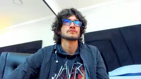 Loggan online show from February 2025 08:22:01 PM
