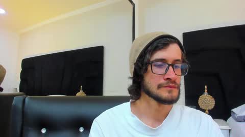 Loggan online show from March 2025 09:15:02 PM