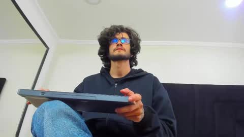 Loggan online show from March 2025 03:13:02 AM
