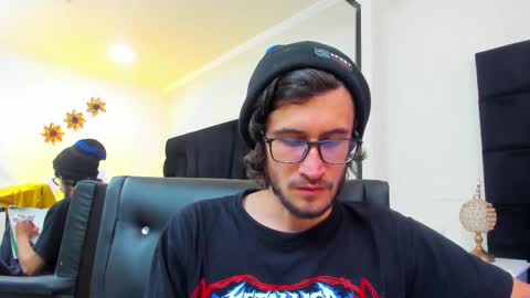 Loggan online show from March 2025 08:52:01 PM