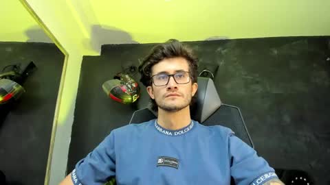 Loggan online show from September 2025 09:37:01 PM