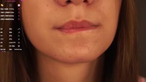 Snapshot of loiskapoi chatting on October 2025 06:23:01 PM Elza online show from October 2025 06:23:01 PM