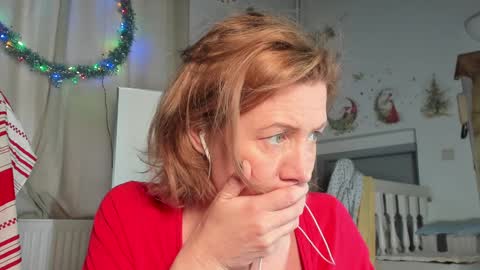 Snapshot of lola_belgium chatting on December 2024 02:22:02 PM lola_belgium online show from December 2024 02:22:02 PM