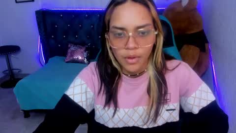 Lola online show from September 2025 01:13:01 PM