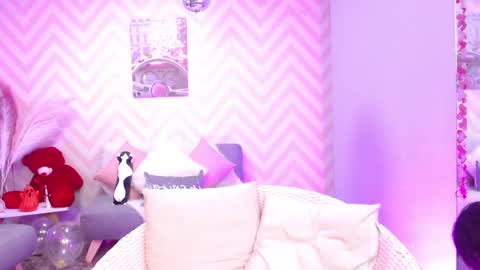 Snapshot of lola_creamy chatting on October 2025 03:54:01 PM Lola online show from October 2025 03:54:01 PM