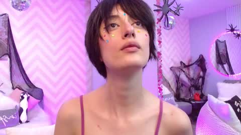 Snapshot of lola_creamy chatting on October 2025 02:40:01 PM Lola online show from October 2025 02:40:01 PM