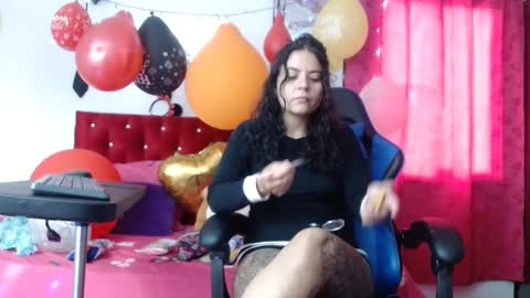 lola_fiery online show from December 2024 01:38:02 PM