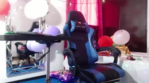lola_fiery online show from February 2025 02:32:01 PM