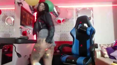 lola_fiery online show from February 2025 12:48:01 PM