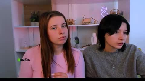 Snapshot of lola_swon chatting on September 2025 09:02:01 AM Lola online show from September 2025 09:02:01 AM