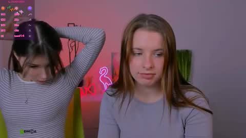 Snapshot of lola_swon chatting on September 2025 07:30:02 PM Lola online show from September 2025 07:30:02 PM