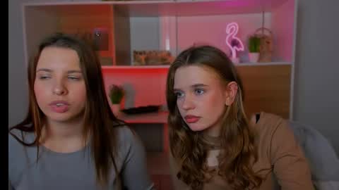 Snapshot of lola_swon chatting on October 2025 07:02:02 PM Lola online show from October 2025 07:02:02 PM