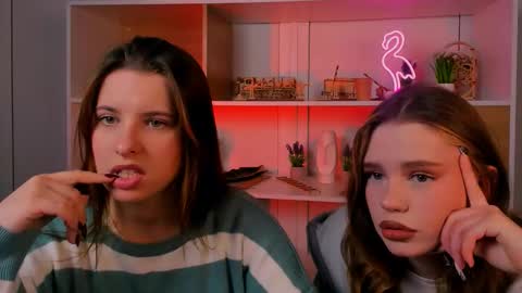 Snapshot of lola_swon chatting on October 2025 07:03:01 PM Lola online show from October 2025 07:03:01 PM