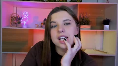 Snapshot of lola_swon chatting on November 2025 07:14:01 PM Lola online show from November 2025 07:14:01 PM