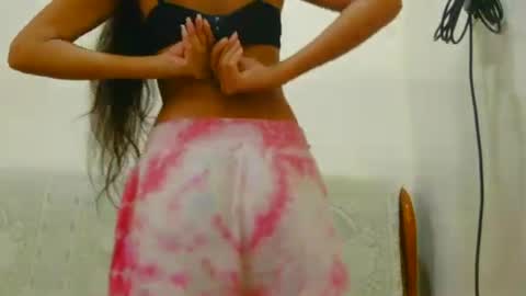 Snapshot of lolaa_darling chatting on December 2024 08:00:02 AM lolaa online show from December 2024 08:00:02 AM