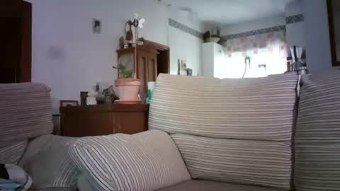 Snapshot of lolahueso chatting on October 2025 08:25:01 AM LOLA HUESO y ERIC online show from October 2025 08:25:01 AM